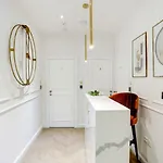 Club Boutique 4*