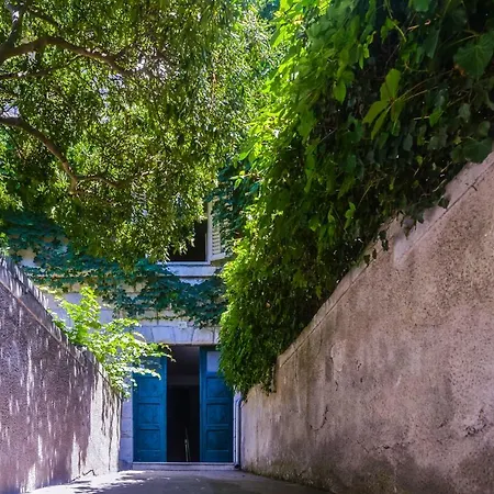 Club Boutique Gasthuis 4*