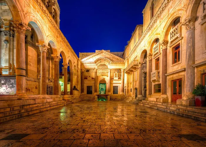 Club Boutique Πανσιόν Σπλιτ